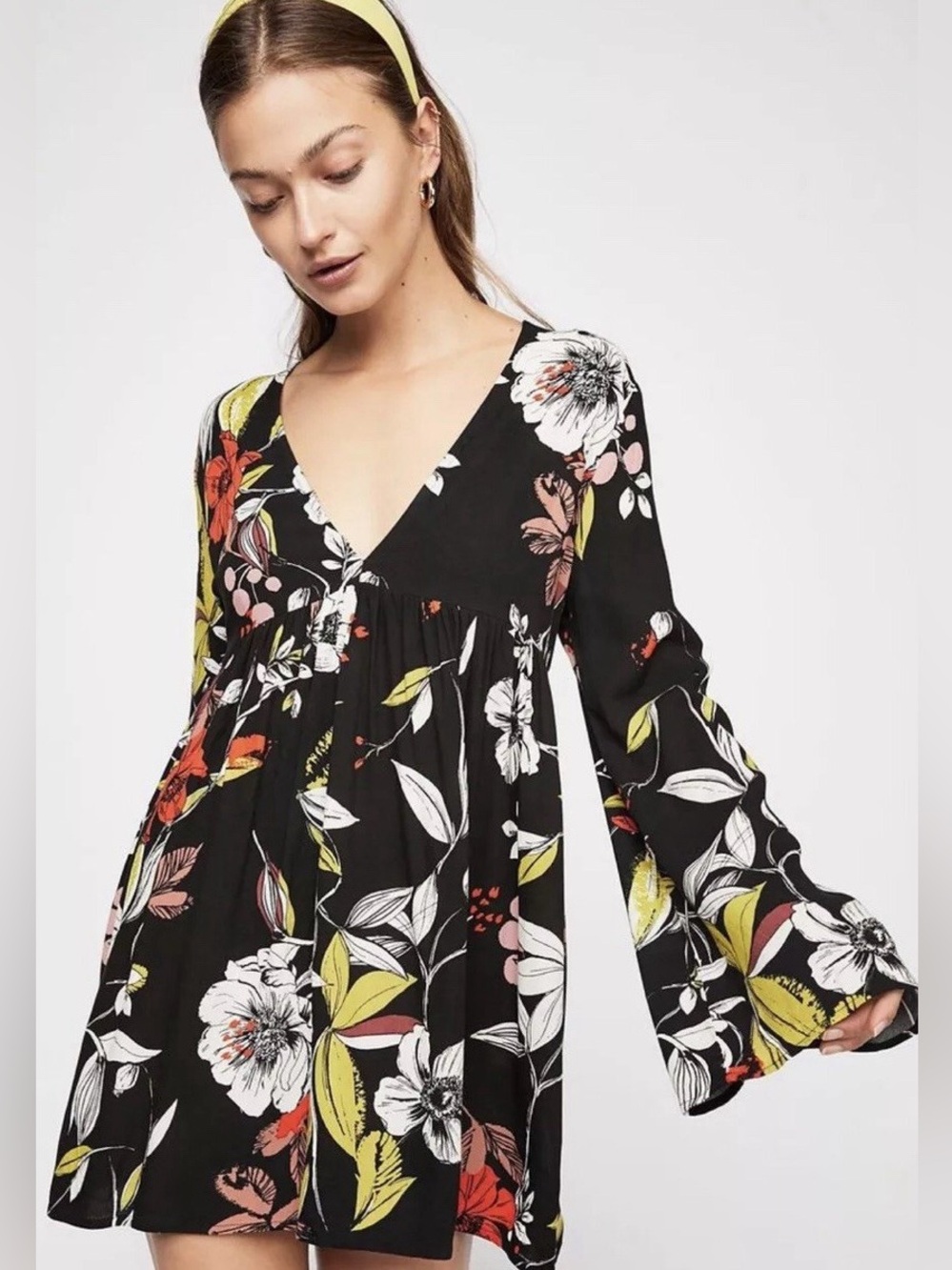Free People Bella Printed Floral Tunic Black Bell Sleeve Top Size S